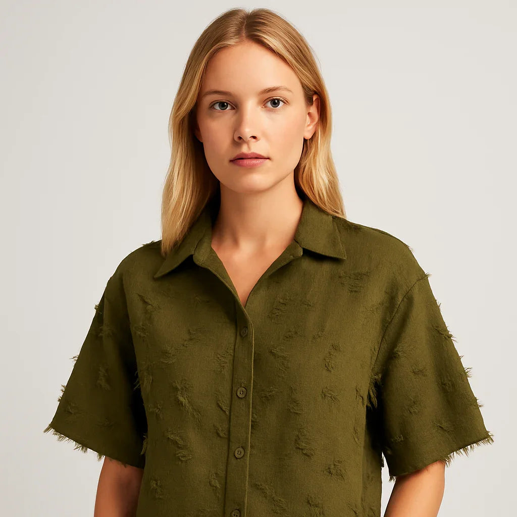 Annaliese_texturerad_skjorta_med_knappar_2 - Aurivane