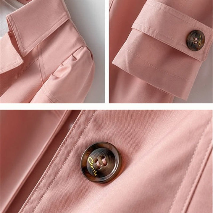 Dam lätt trenchcoat i tidlös design för alla tillfällen