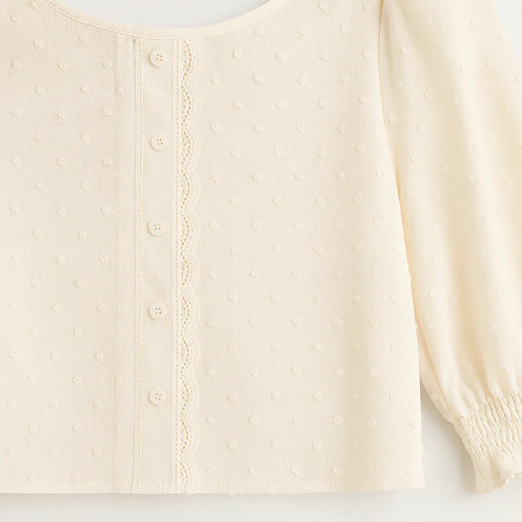 Chloe-blusen_i_spets_3 - Aurivane