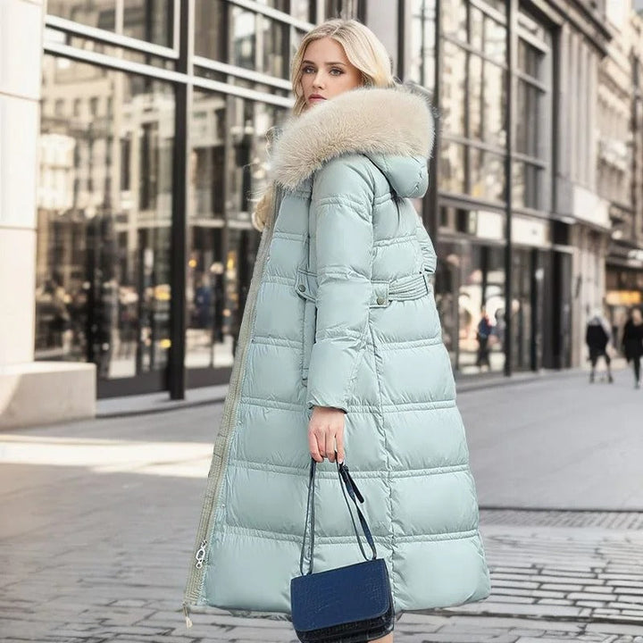 Dam elegant vadderad kappa med bälte och huva