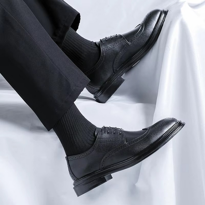 Herr klassisk wingtip skor för arbete och formella tillfällen