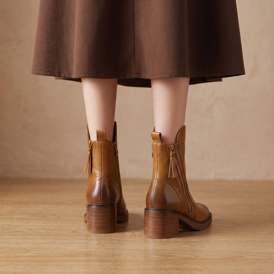 Dam ankelboots med blockklack och sidodragkedja
