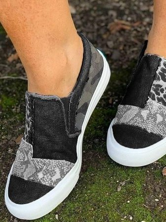 Dam sneakers med låg skaft och lapp design