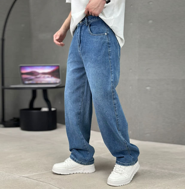 Herr vår jeans med lös passform och rak skärning
