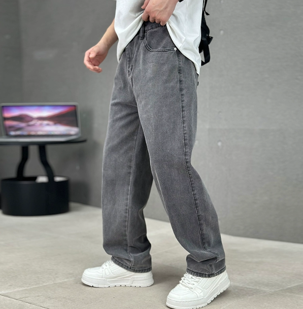 Herr vår jeans med lös passform och rak skärning
